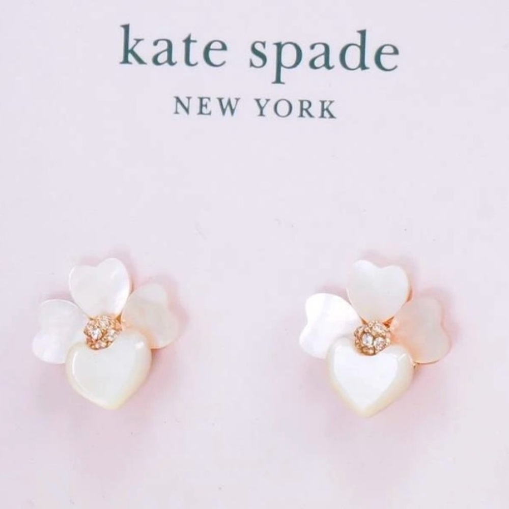 NWOT NWT Kate Spade Precious Pansy Pearl Flower Stud Earrings Rose Gold - Picture 2 of 4